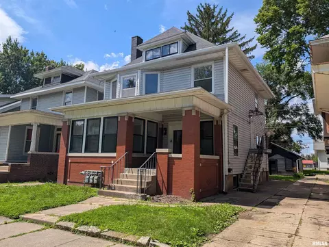 1611 W Barker Ave, Peoria, IL 61606
