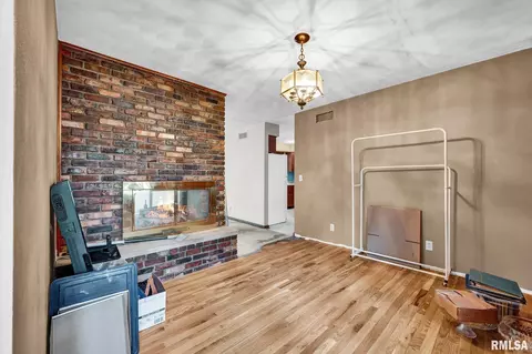 4330 S Banbury Cv, Mapleton, IL 61547 photo 6