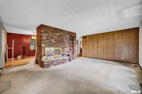 4330 S Banbury Cv, Mapleton, IL 61547 photo 9