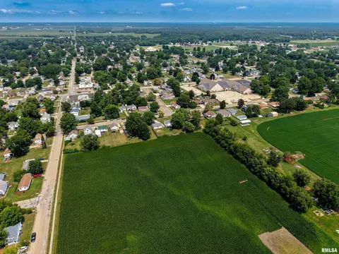 View/Area - 1176 Elm St, Canton, IL 61520 photo 6 of 7
