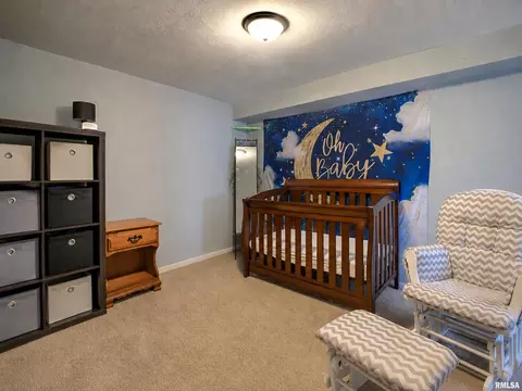 Bedroom - 1176 Elm St, Canton, IL 61520 photo 1 of 7