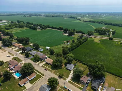 View/Area - 1176 Elm St, Canton, IL 61520 photo 7 of 7