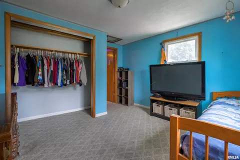 Bedroom - 1176 Elm St, Canton, IL 61520 photo 7 of 7