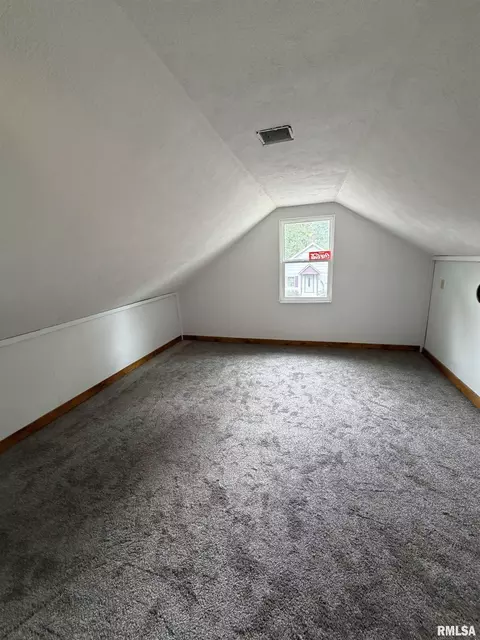 Bedroom - 1420 W Cherry St, Herrin, IL 62948 photo 4 of 7