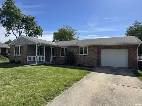 116 N Montana Ave, Morton, IL 61550