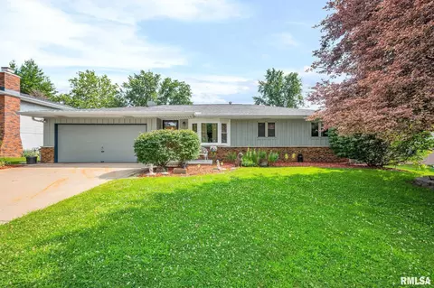 3216 W Wilshire Ave, Peoria, IL 61614