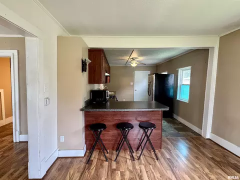 410 E Summit St, Macomb, IL 61455 photo 6