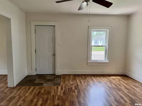 410 E Summit St, Macomb, IL 61455 photo 9