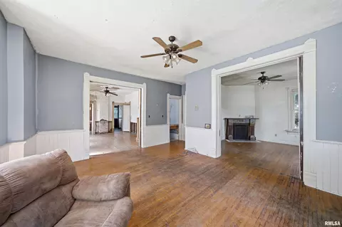 711 E 4th St, Minonk, IL 61760 photo 5