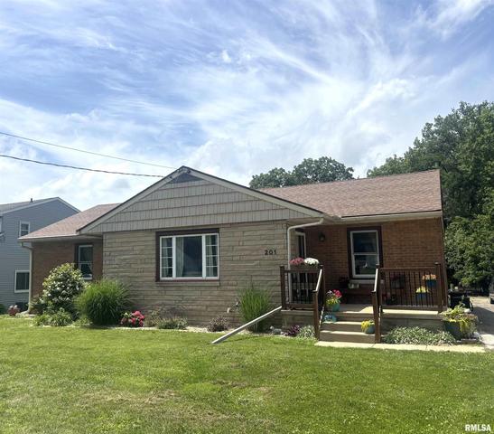 201 Brookview Rd, East Peoria, IL 61611