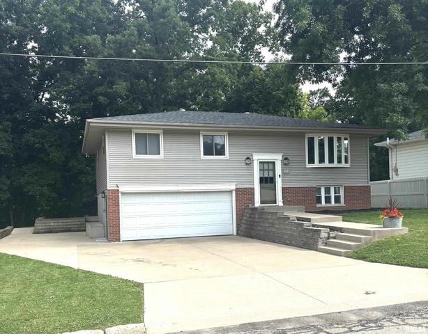 210 Rainbow Dr, Creve Coeur, IL 61610