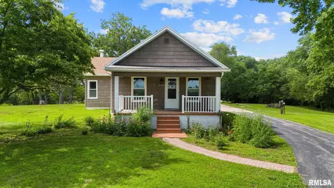 4751 Sheridan Rd, Groveland, IL 61535