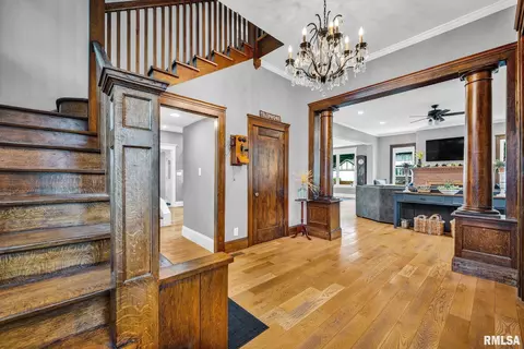 Entry Way - 201 W Burton Ave, Eureka, IL 61530 photo 1 of 12