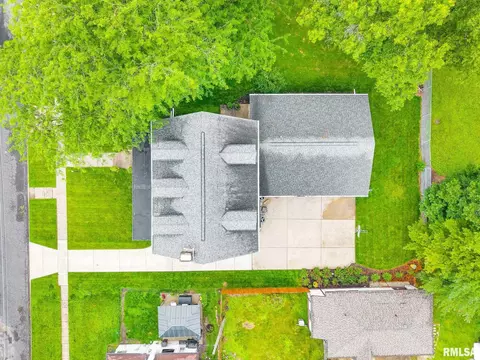 View/Area - 201 W Burton Ave, Eureka, IL 61530 photo 9 of 9