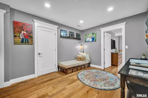 Entry Way - 201 W Burton Ave, Eureka, IL 61530 photo 9 of 12