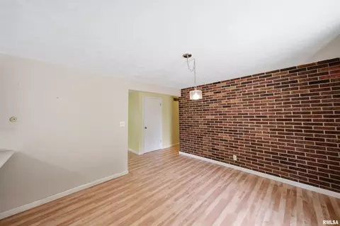 Other - 334 E Glendale St, Manito, IL 61546 photo 3 of 5