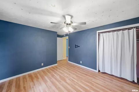 Bedroom - 334 E Glendale St, Manito, IL 61546 photo 6 of 11