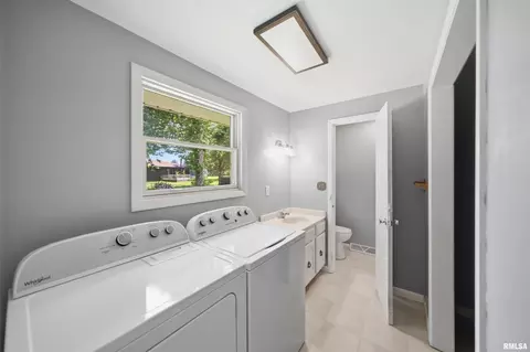 Other - 334 E Glendale St, Manito, IL 61546 photo 5 of 5