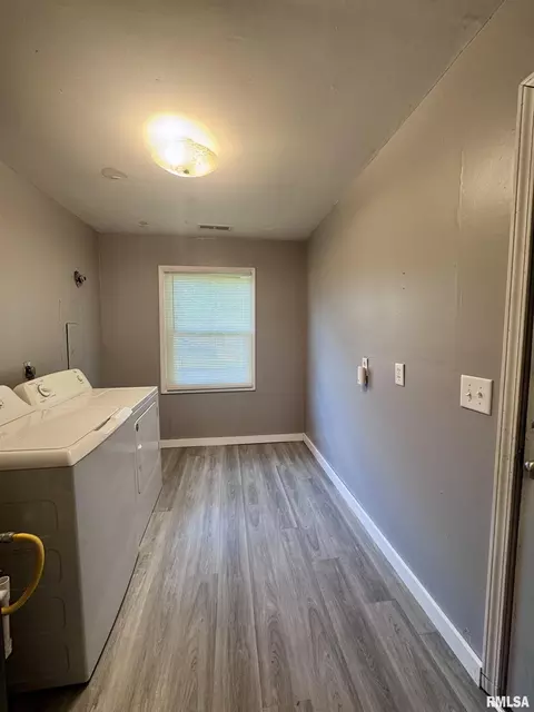 403 E Murray St, Macomb, IL 61455 photo 10