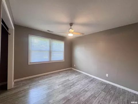 403 E Murray St, Macomb, IL 61455 photo 14