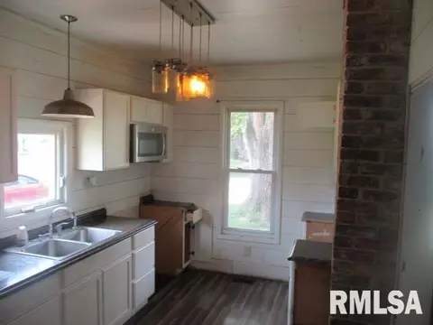 601 Maple Ave, Saint David, IL 61563 photo 18