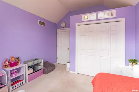 Bedroom - 415 Mackenzie Pl, Germantown Hills, IL 61548 photo 4 of 6