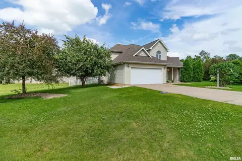Exterior - 415 Mackenzie Pl, Germantown Hills, IL 61548 photo 12 of 13