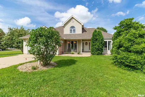 Exterior - 415 Mackenzie Pl, Germantown Hills, IL 61548 photo 10 of 13