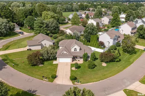 View/Area - 415 Mackenzie Pl, Germantown Hills, IL 61548 photo 3 of 5