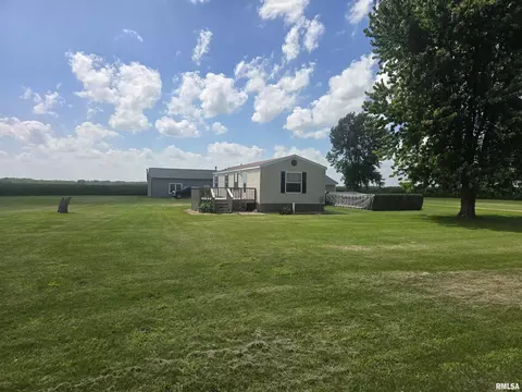 3096 E County Road 2000 Rd, Blandinsville, IL 61420
