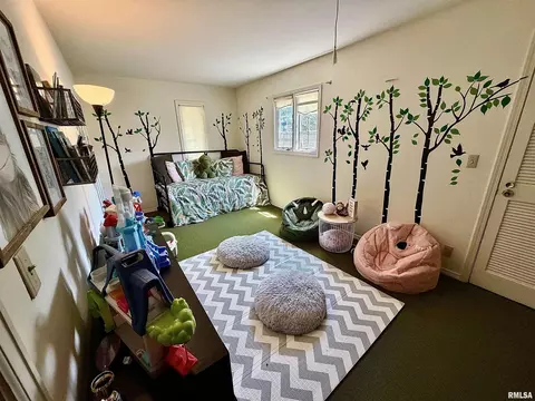 Bedroom - 10 Rye Ct, Macomb, IL 61455 photo 3 of 3