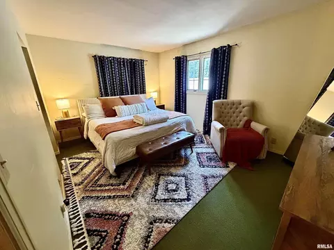 Bedroom - 10 Rye Ct, Macomb, IL 61455 photo 1 of 3