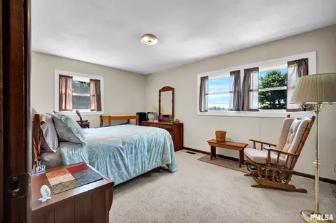 Bedroom - 1545 County Road 800 N Rd, Eureka, IL 61530 photo 4 of 6