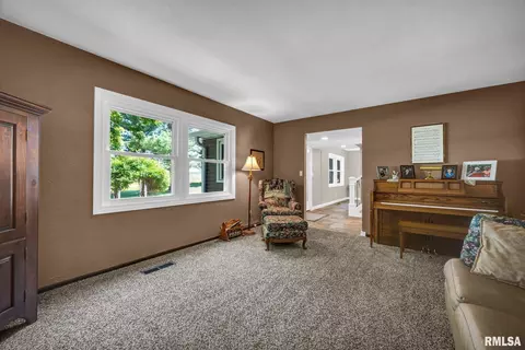 Other - 1545 County Road 800 N Rd, Eureka, IL 61530 photo 2 of 12