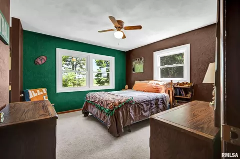 Bedroom - 1545 County Road 800 N Rd, Eureka, IL 61530 photo 5 of 6