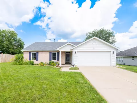 6210 N Frostwood Pkwy, Peoria, IL 61615