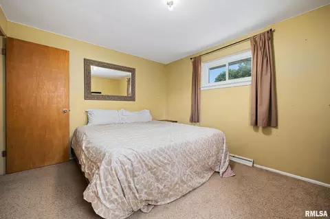 Bedroom - 202 Devonshire Rd, Washington, IL 61571 photo 5 of 7