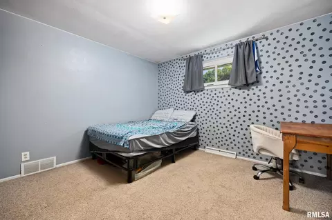 Bedroom - 202 Devonshire Rd, Washington, IL 61571 photo 1 of 7