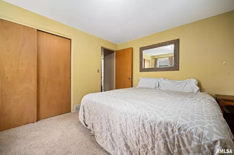 Bedroom - 202 Devonshire Rd, Washington, IL 61571 photo 6 of 7