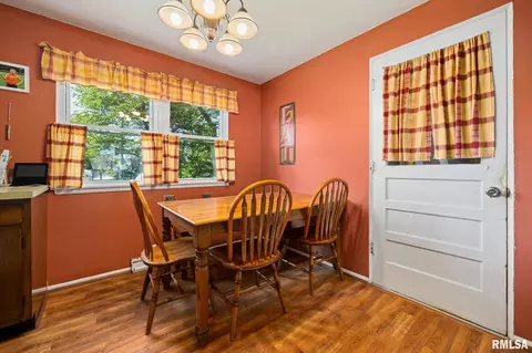 Dining - 202 Devonshire Rd, Washington, IL 61571 photo 1 of 1