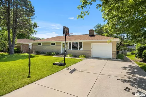 Other - 202 Devonshire Rd, Washington, IL 61571 photo 3 of 9