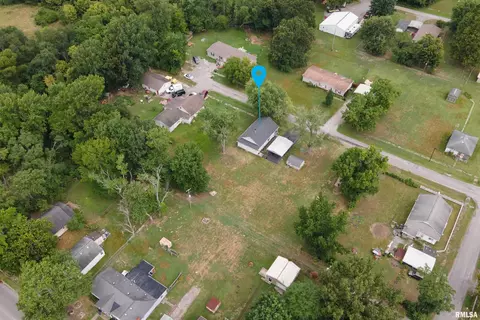 View/Area - 1516 W Maple St, Herrin, IL 62948 photo 3 of 3
