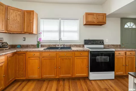 Kitchen - 1516 W Maple St, Herrin, IL 62948 photo 1 of 1