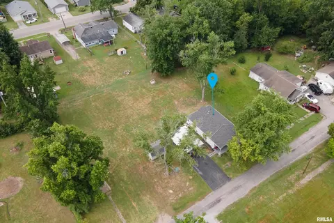 View/Area - 1516 W Maple St, Herrin, IL 62948 photo 1 of 3