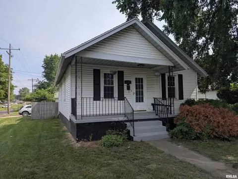 1401 Market St, Pekin, IL 61554