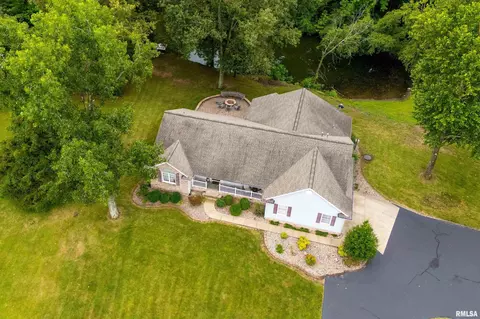 View/Area - 2000 Emily Ln, Marion, IL 62959 photo 3 of 8
