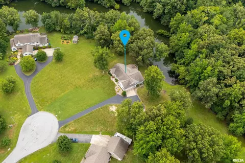 View/Area - 2000 Emily Ln, Marion, IL 62959 photo 7 of 8