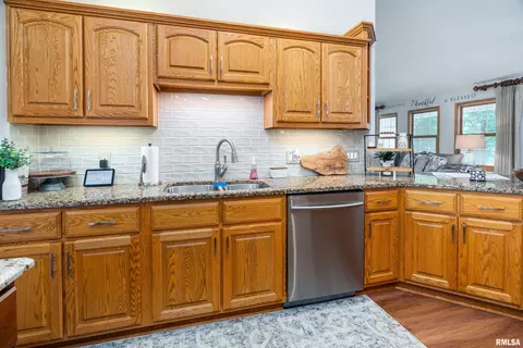 Kitchen - 2000 Emily Ln, Marion, IL 62959 photo 3 of 4
