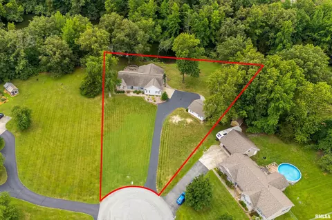 View/Area - 2000 Emily Ln, Marion, IL 62959 photo 1 of 8