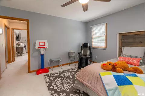 Bedroom - 2000 Emily Ln, Marion, IL 62959 photo 6 of 6